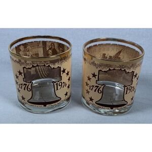 Set‎ of (2) Vintage 1776 - 1976 Declaration of Independence Whiskey Glasses